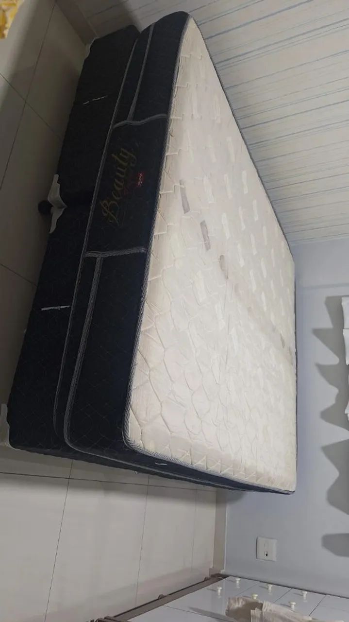 Vendo cama box casal 
