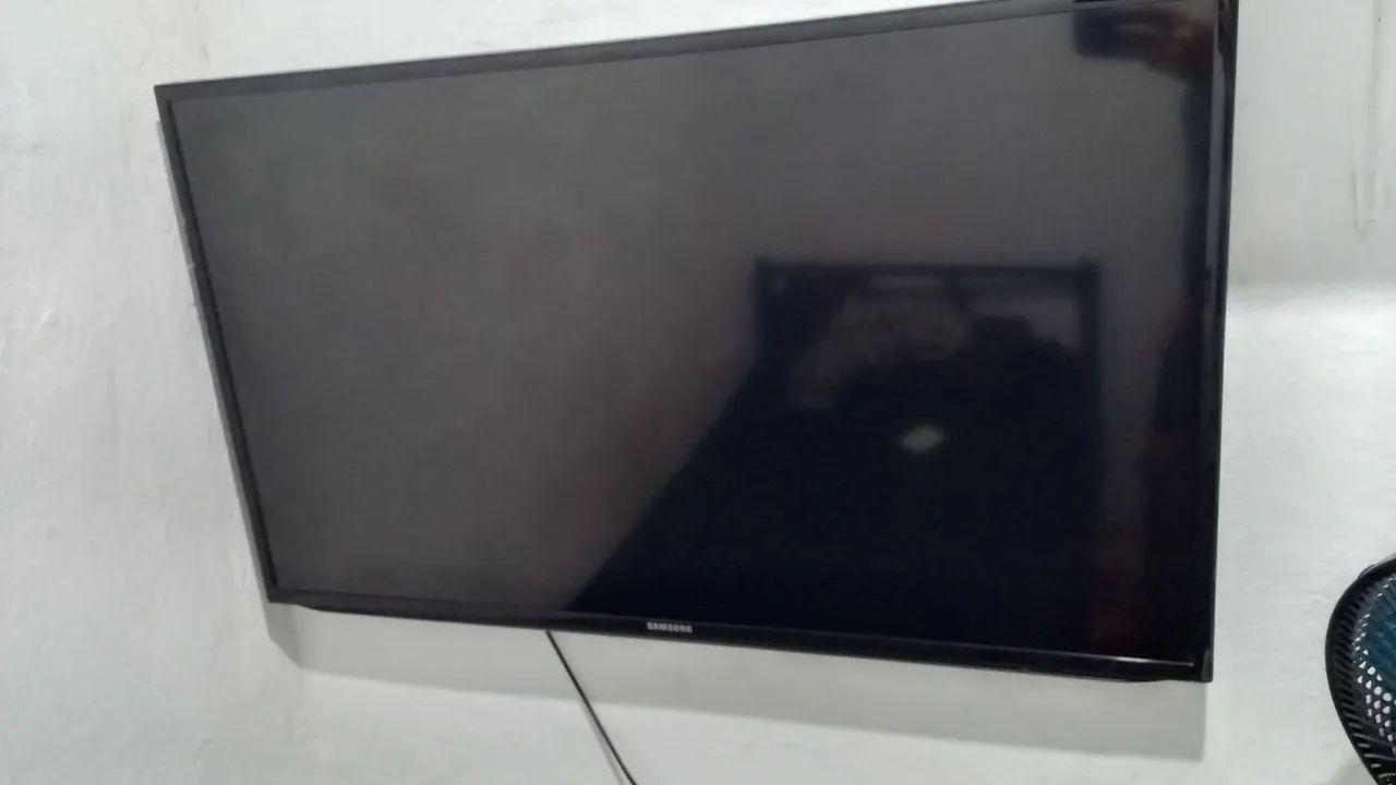 Televisão TV Samsung 46' com defeito