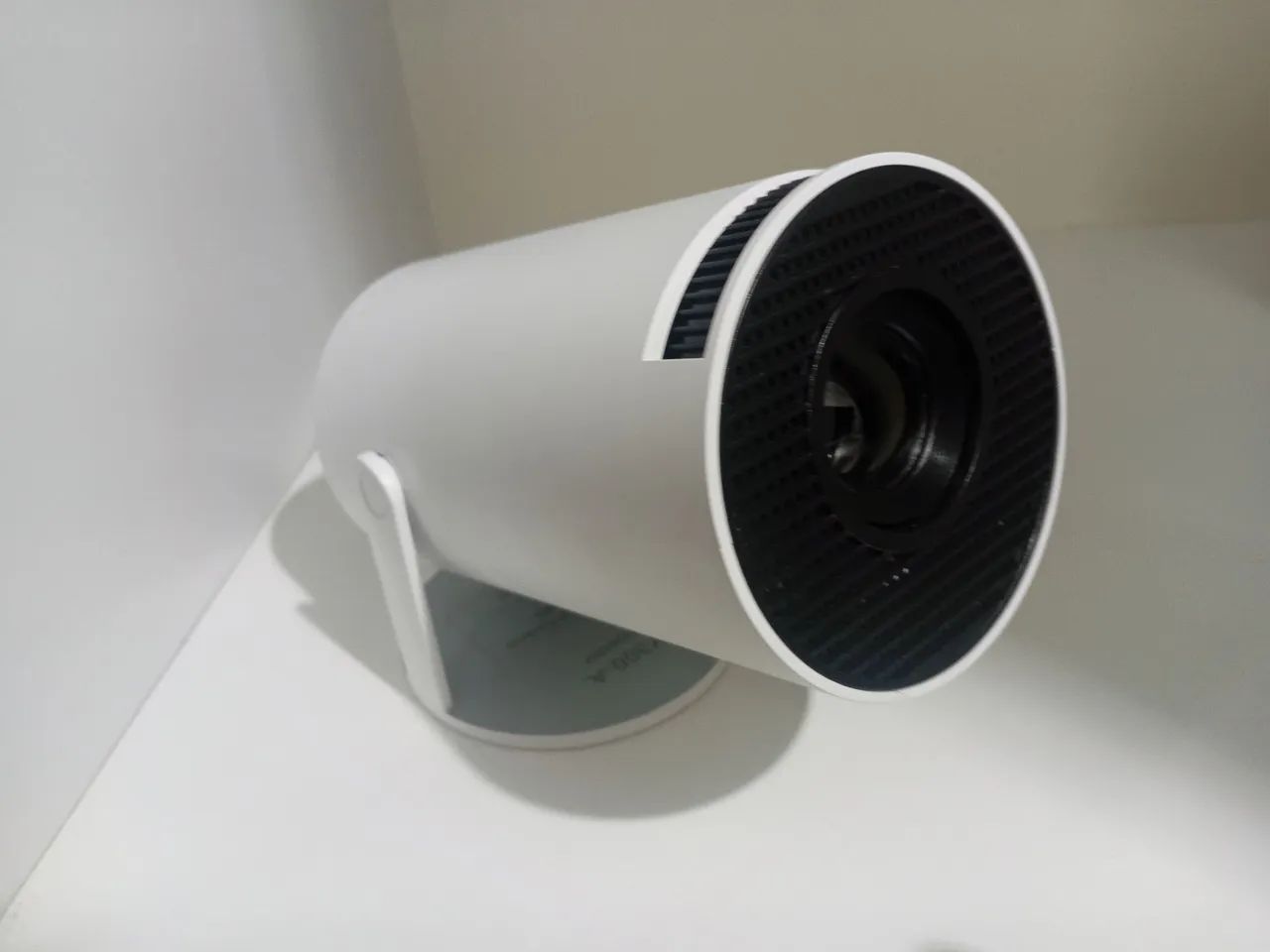 Projetor e Monitor PC 1080p (Android 13) - Foto 2