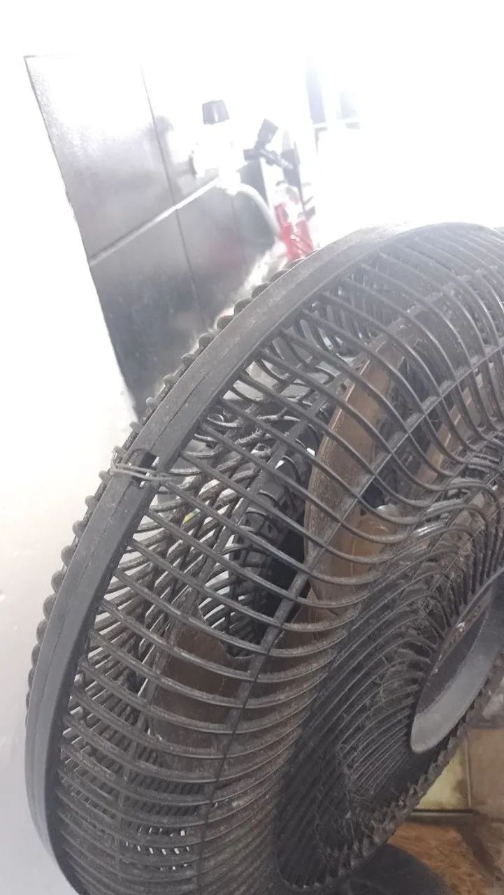Ventilador de pé usado  - Foto 2