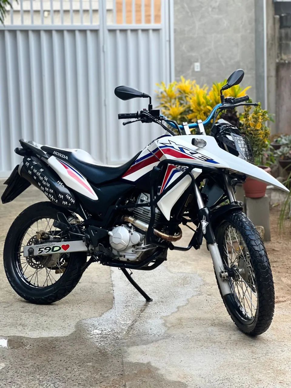 Xre 300
