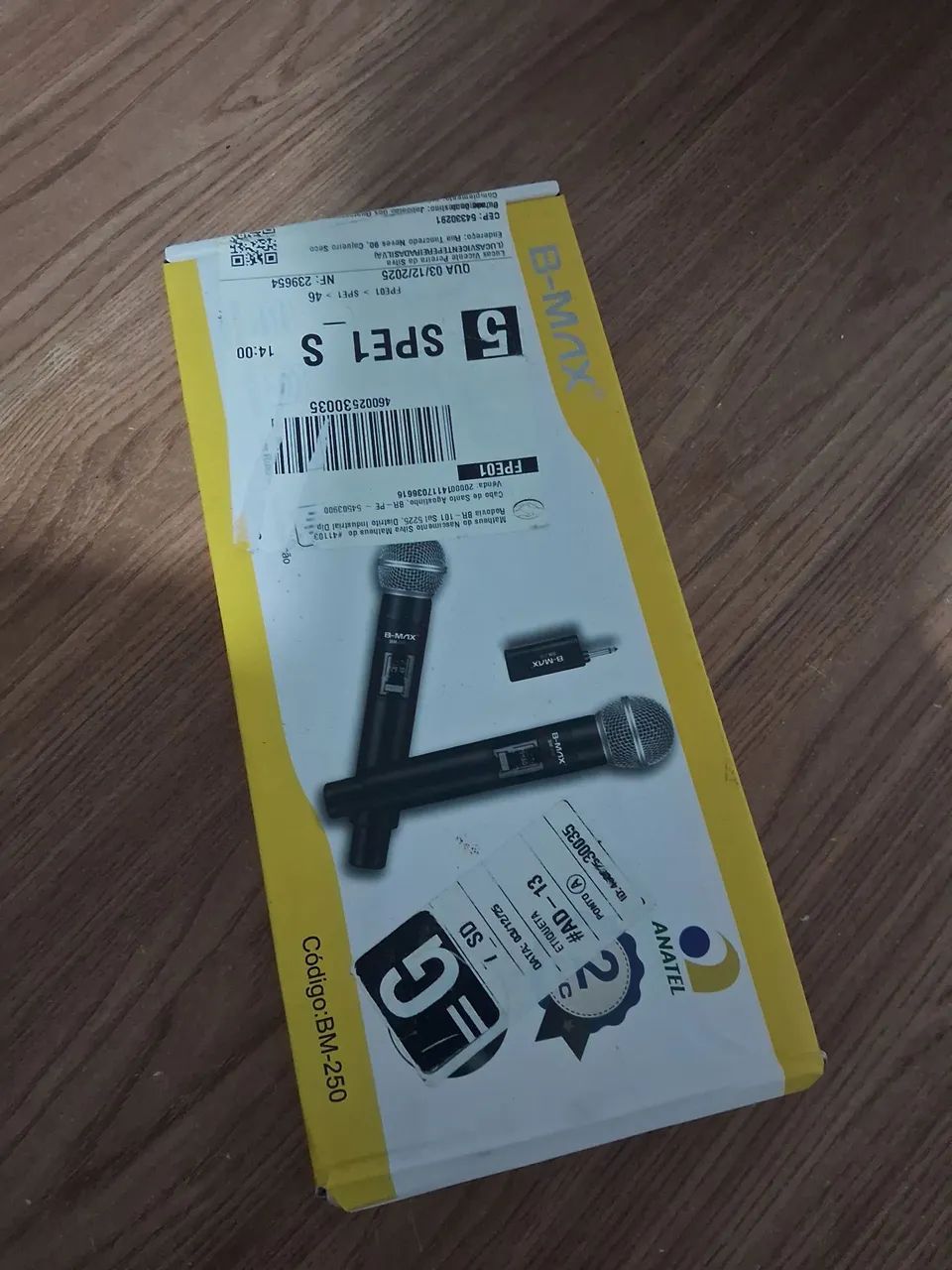 Vendo - ? microfone da marca B- max sem fil  - Foto 4