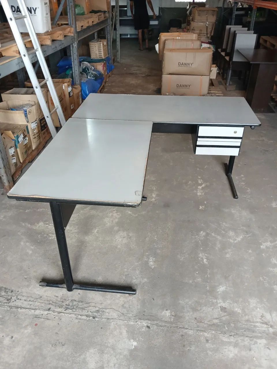Mesa, cadeira, computador, estação de trabalho. - Foto 5