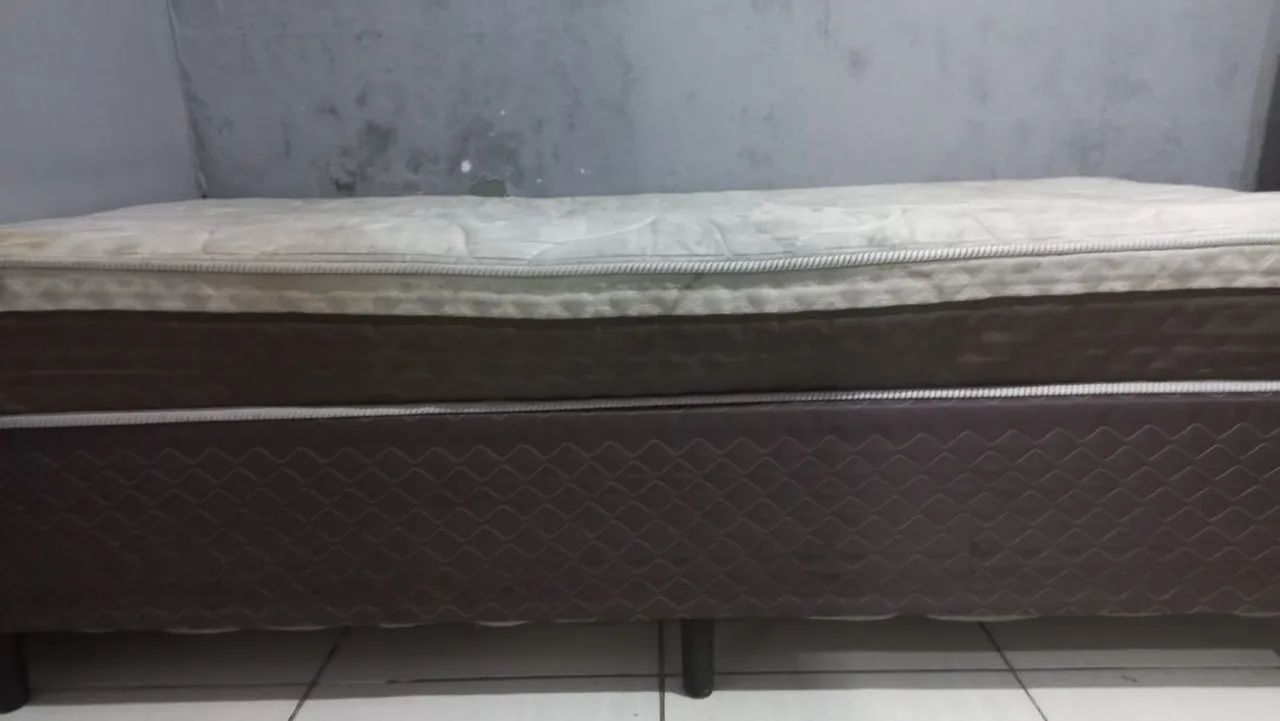 Vendo cama box de solteiro  - Foto 3