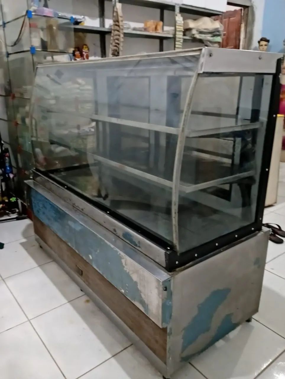 Vendo frizer vitrine gelado 1500 - Foto 2