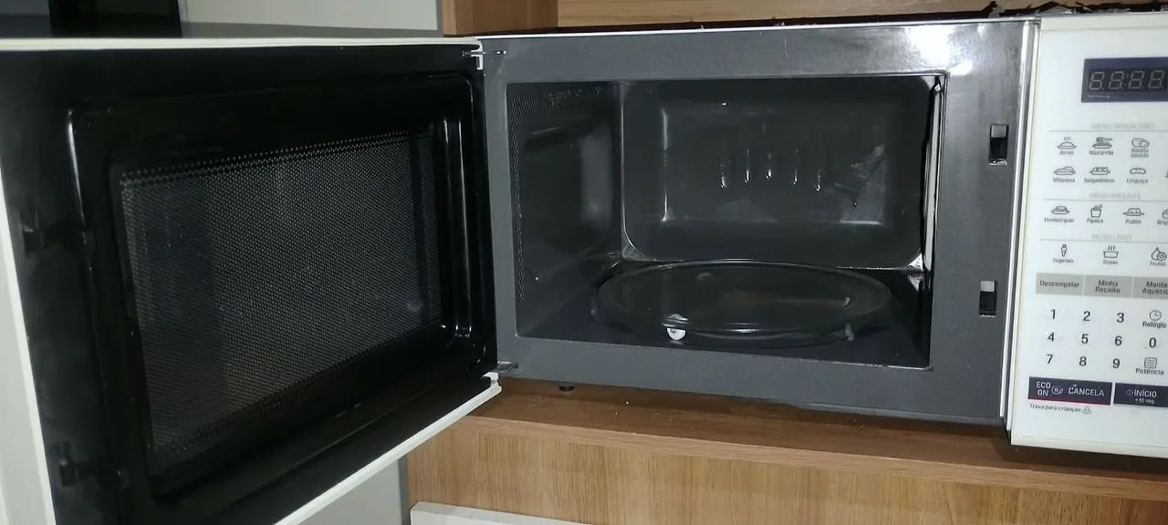 Microondas LG funcionando perfeitamente 