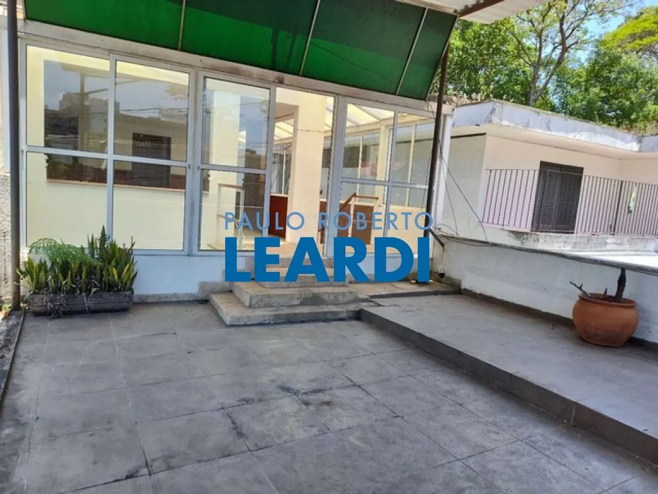 CASA ASSOBRADADA - GRANJA JULIETA - SP