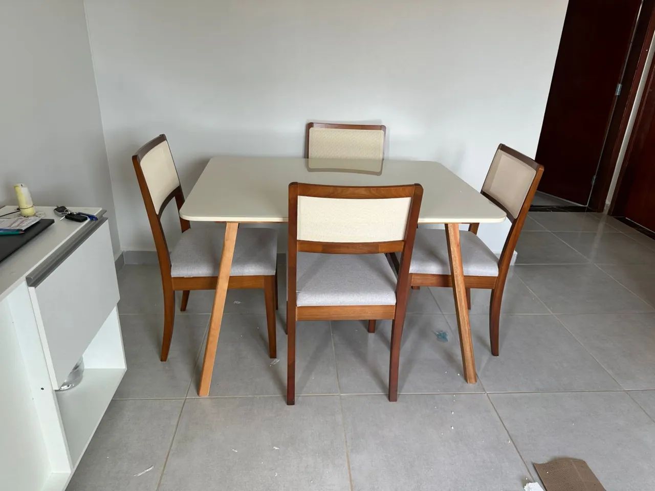 Mesa de Jantar 4 Lugares Em Madeira  Pronta Entrega  - Foto 2