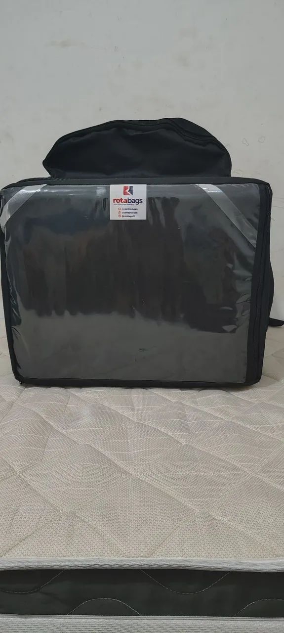 Bag para entregas, para sair logo, usada apenas por 1 mês