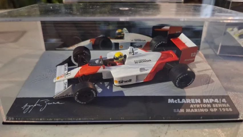 Miniatura F1 McLaren MP4/4 Honda (1988) - Ayrton Senna 1:43