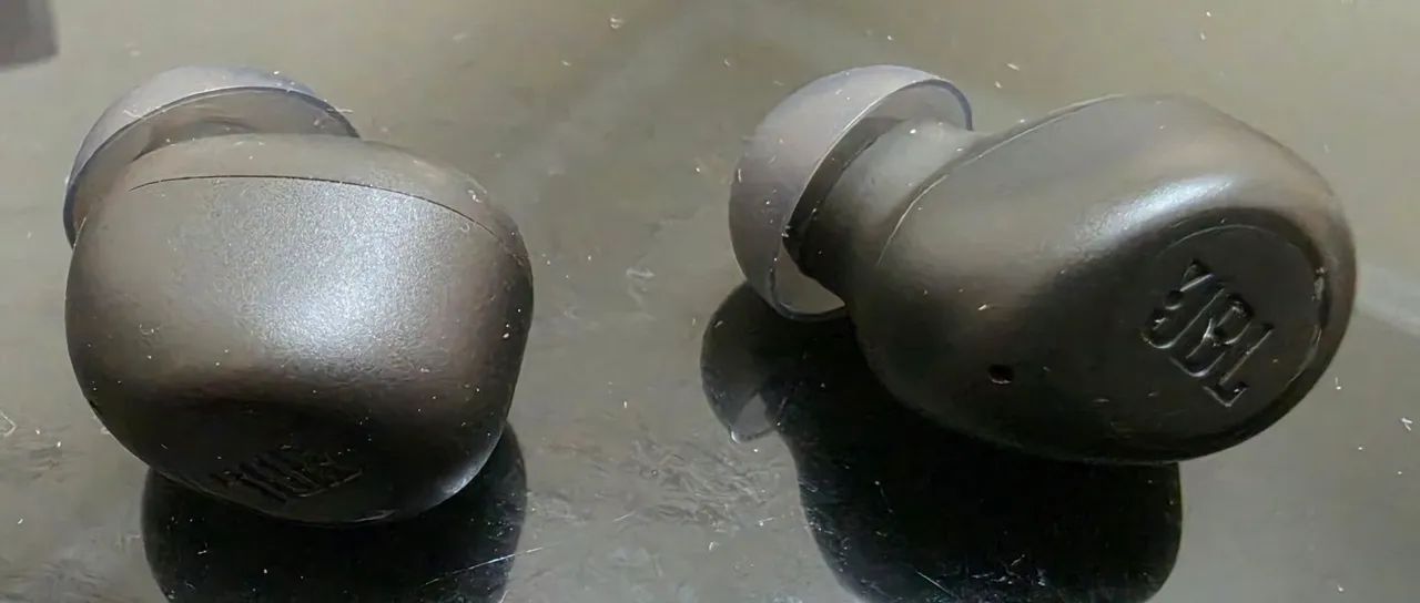 FONE JBL wave buds bom estado - Foto 3