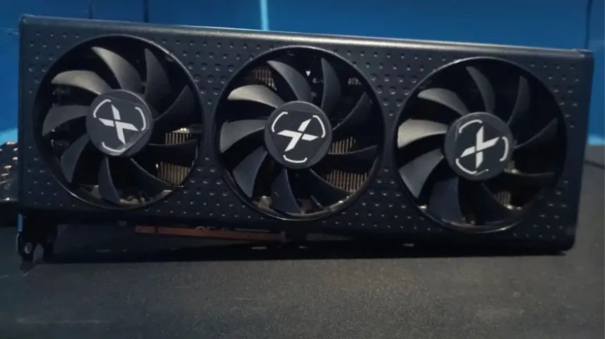 AMD RX 6600 XT - Foto 3