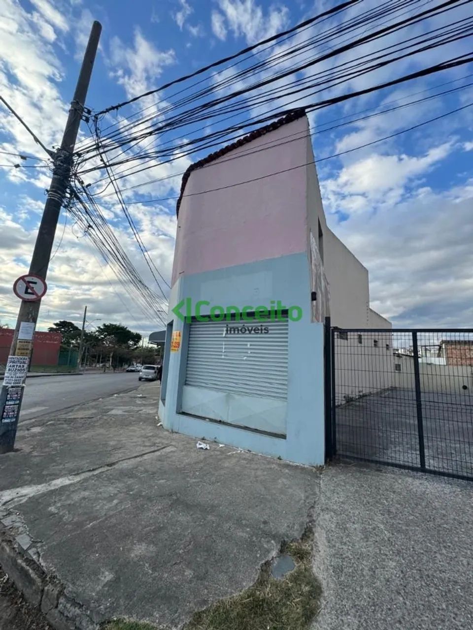 . Ótima localização, loja possui aproximadamente 46m²