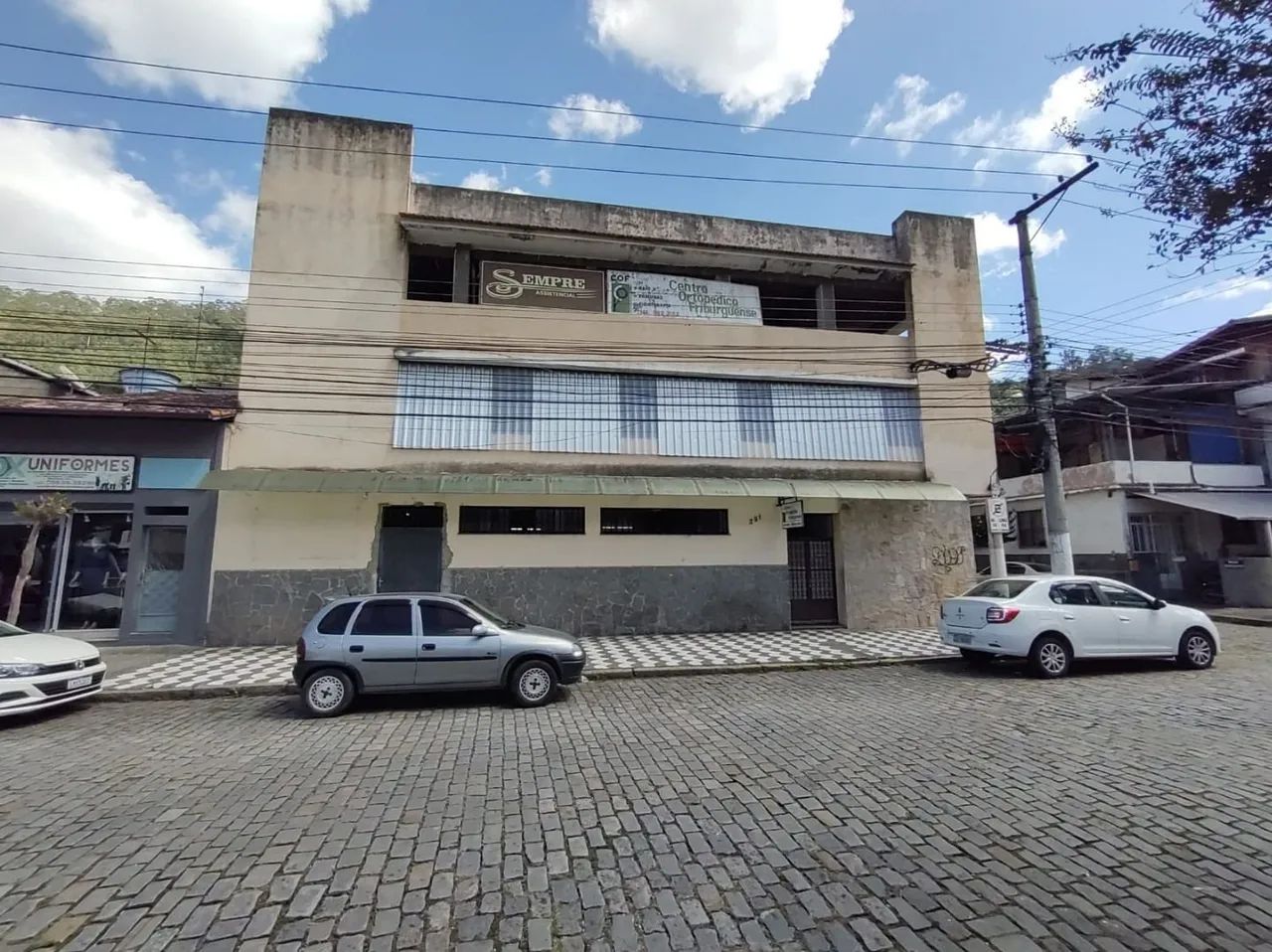 Prédio comercial com 03 pavimentos em ótima localização no Centro - Foto 2