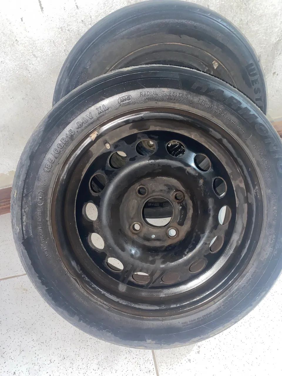Jogo de roda de ferro aro 15 da Ford . 4/108
