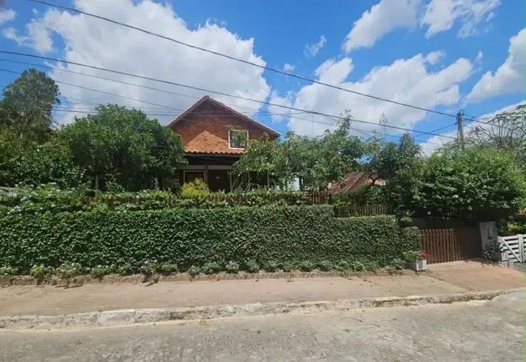 Excelente Casa em Condomínio Fechado com 5 Quartos e Área Gourmet - Foto 2