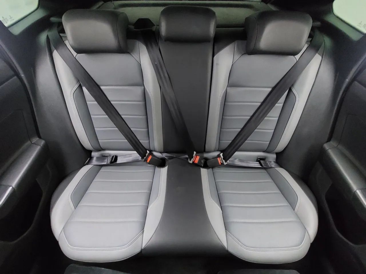 Volkswagen Nivus Highline 1.0 200 TSI Flex Aut., foto 18 de 18