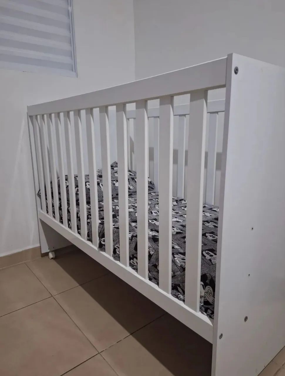 Berço de bebê com colchão  - Foto 4