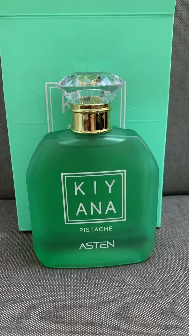 KIY ANA. Pistache