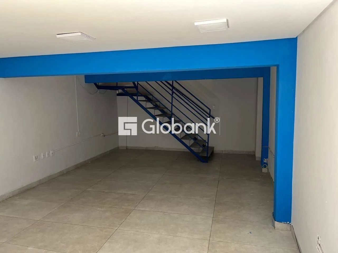 Ponto comercial no centro 70m2, Loja e sobreloja - Foto 4