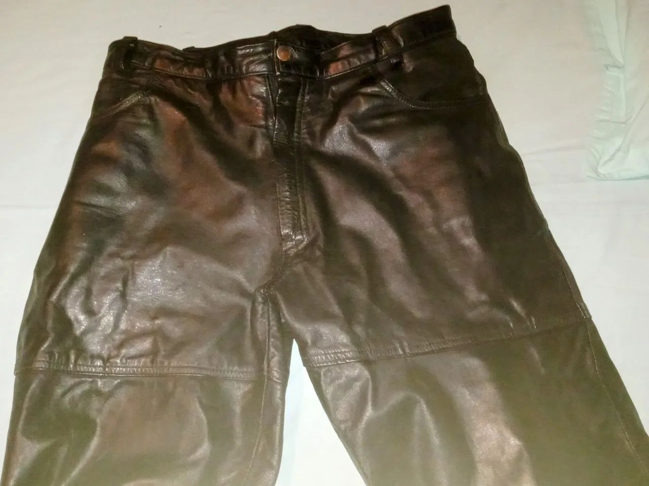 Duas calças de couro legítimo social e esporte sem forro! - Foto 2