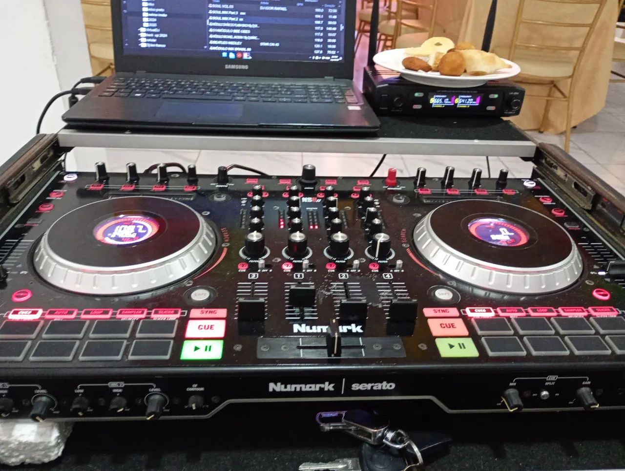 DJ, som e iluminação  - Foto 4
