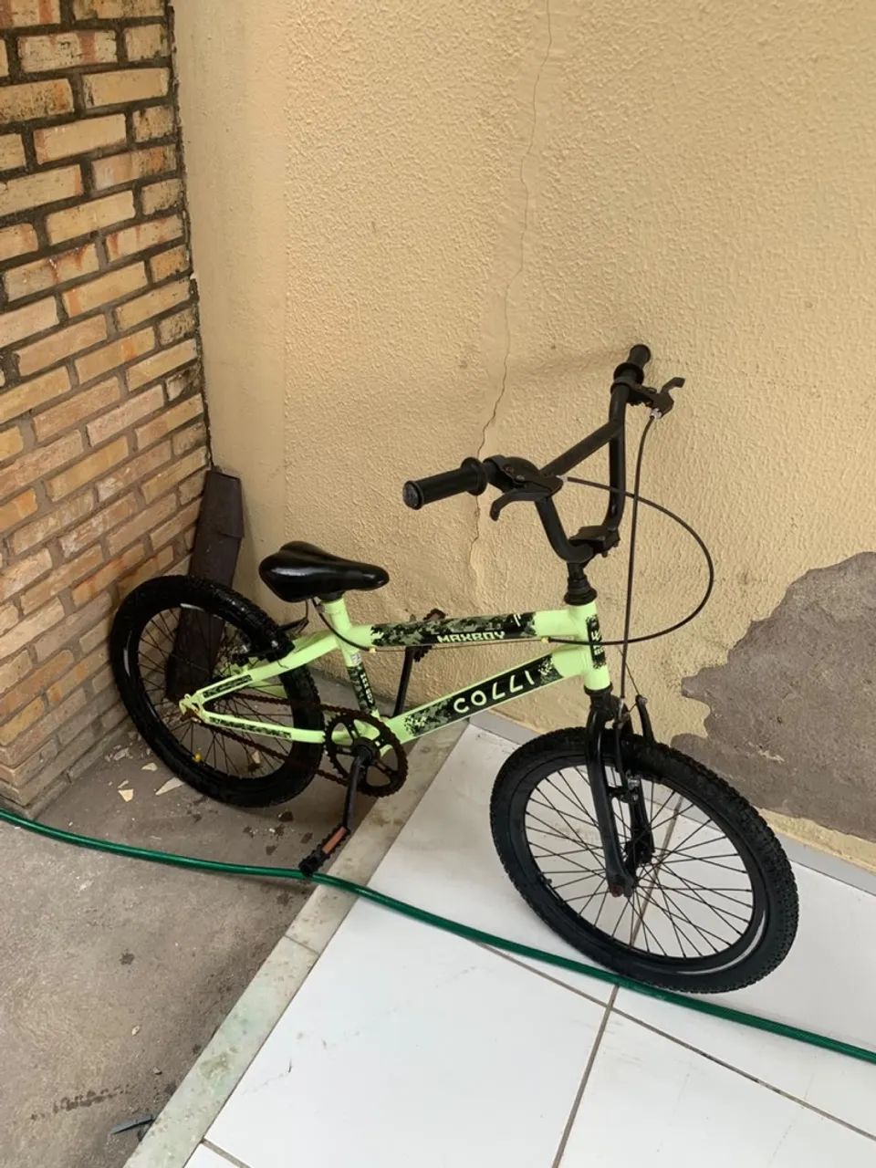 VENDO BICICLETA COLLI MAX ARO 20