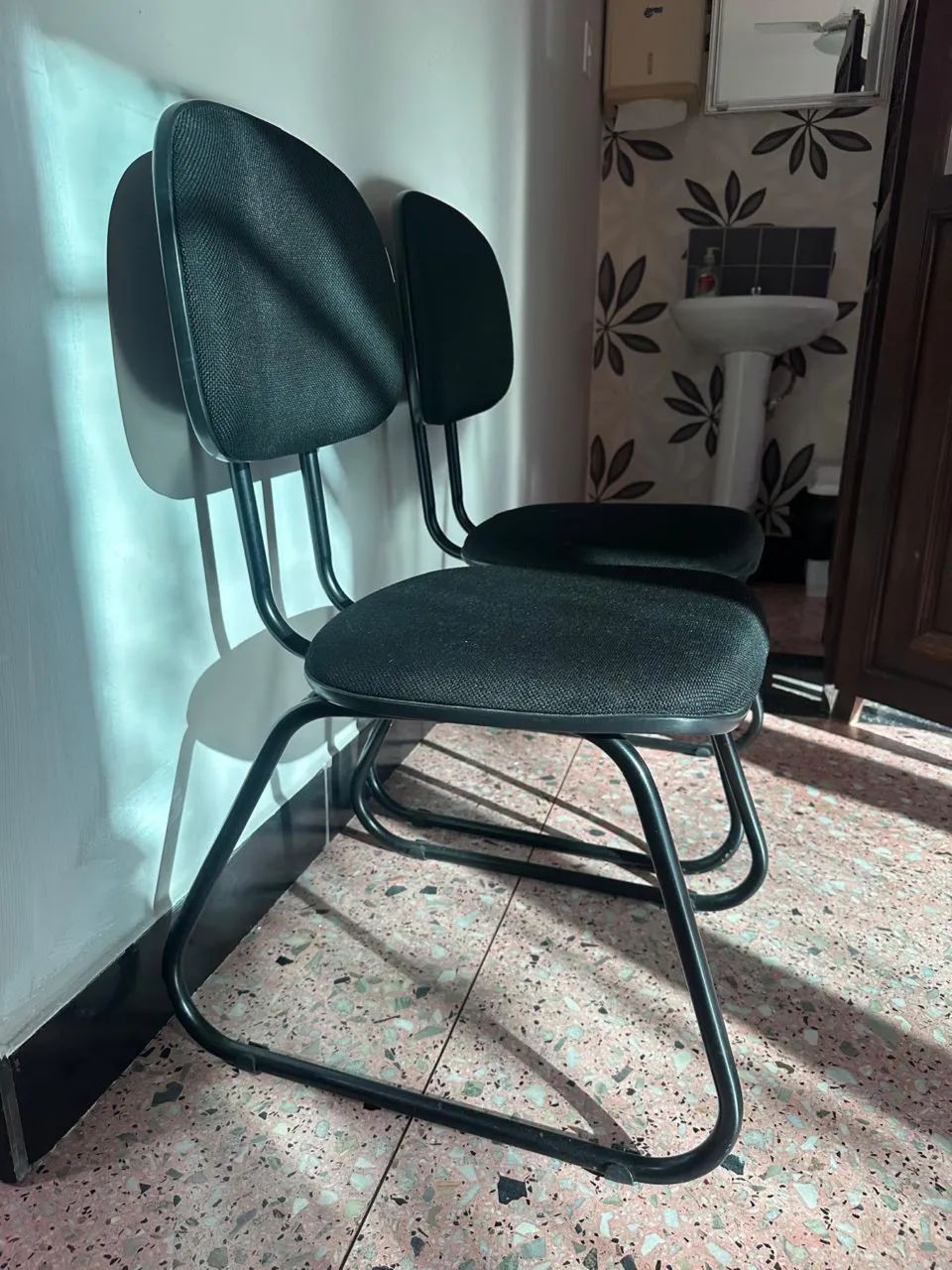 Conjunto de mesa e cadeiras 