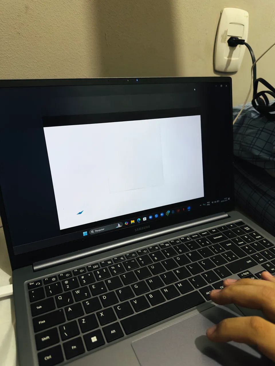 VENDO SAMSUNG GALAXY BOOK 4