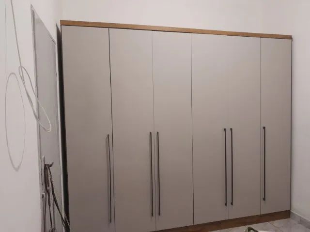 Guarda-roupa 6 portas