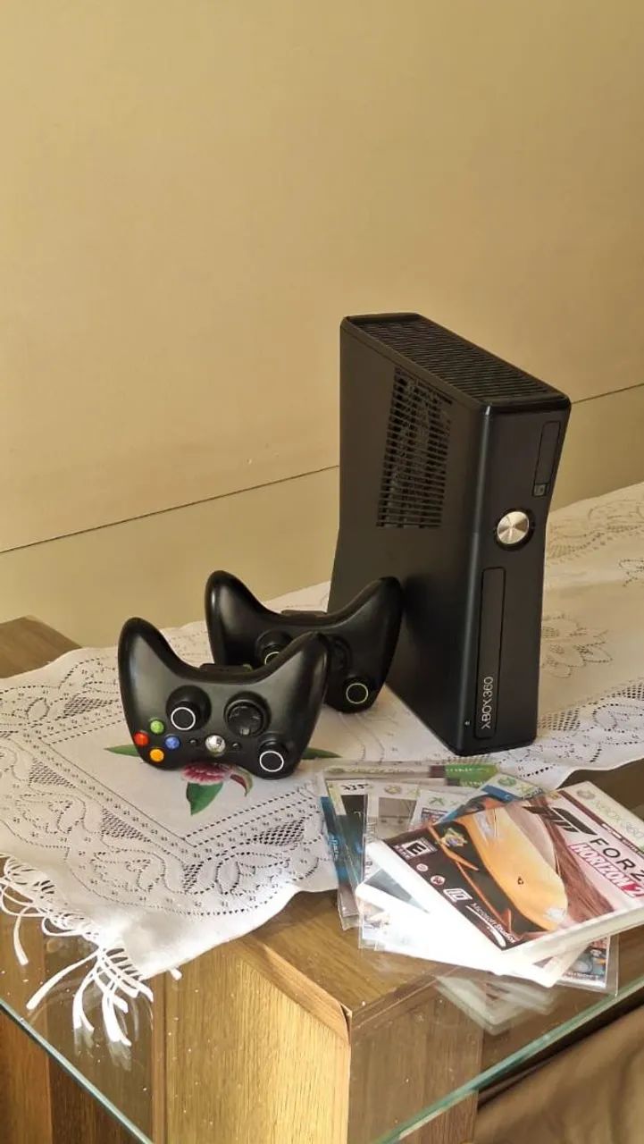 Xbox 360 + 2 controles + Kinect + 60 jogos  - Foto 4