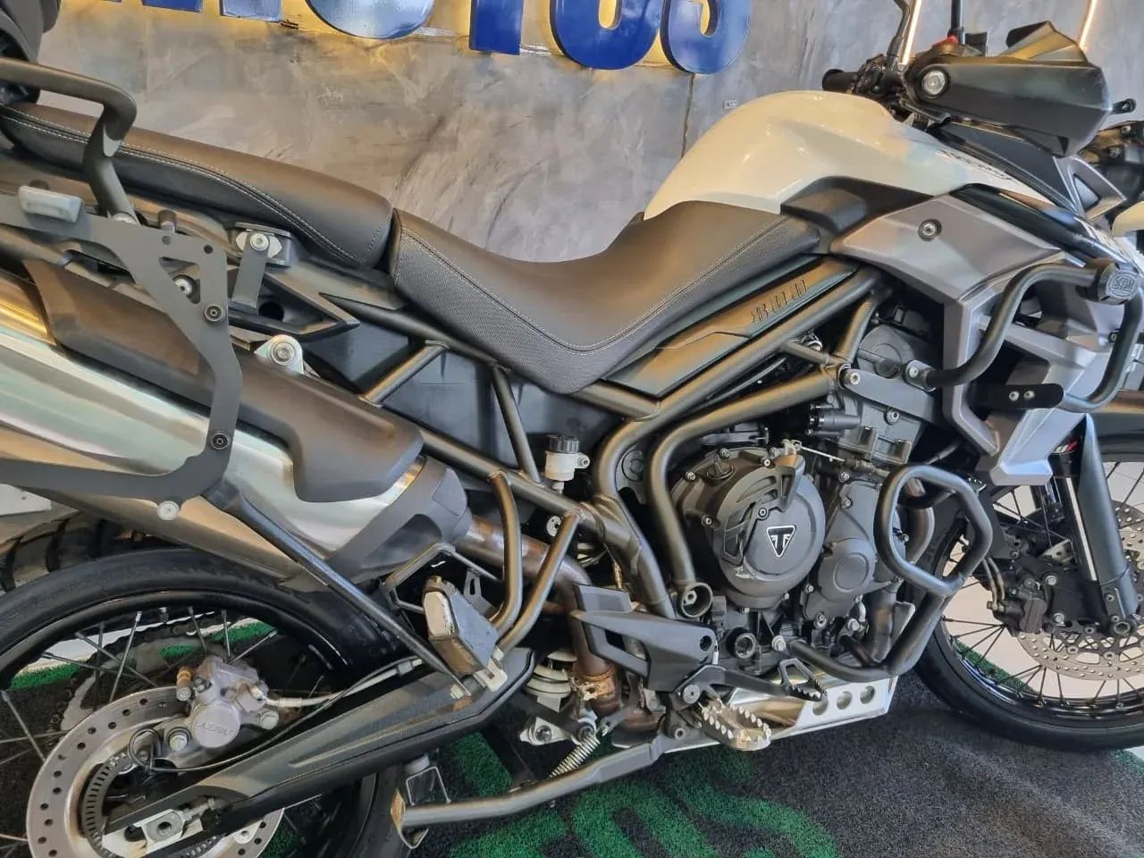 TRIUMPH TIGER 800 XCA BRANCO 2016 - Foto 4