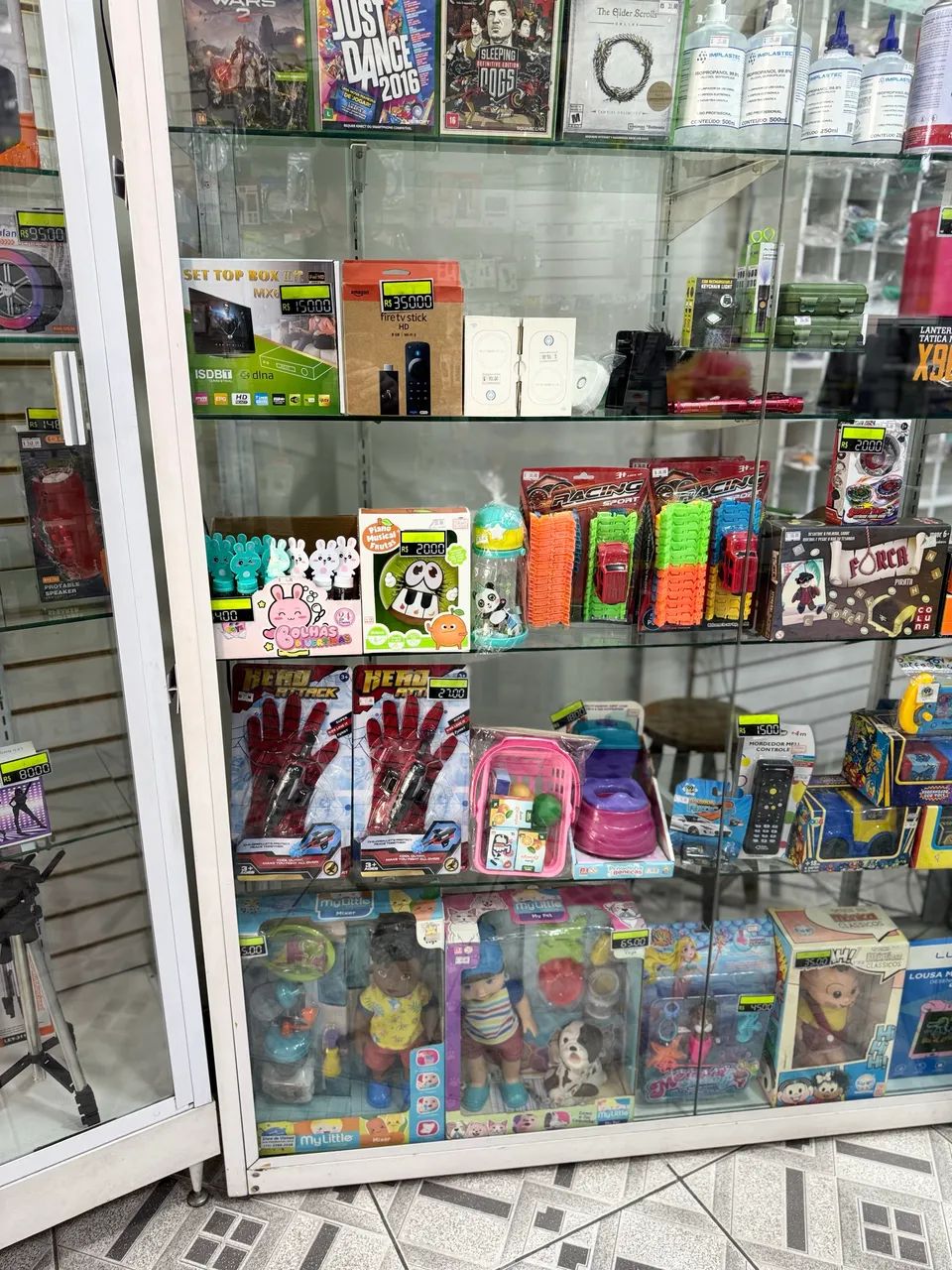 Vitrine de Vidro para Loja 2,50m x 1,50m - Expositor Grande - Foto 5
