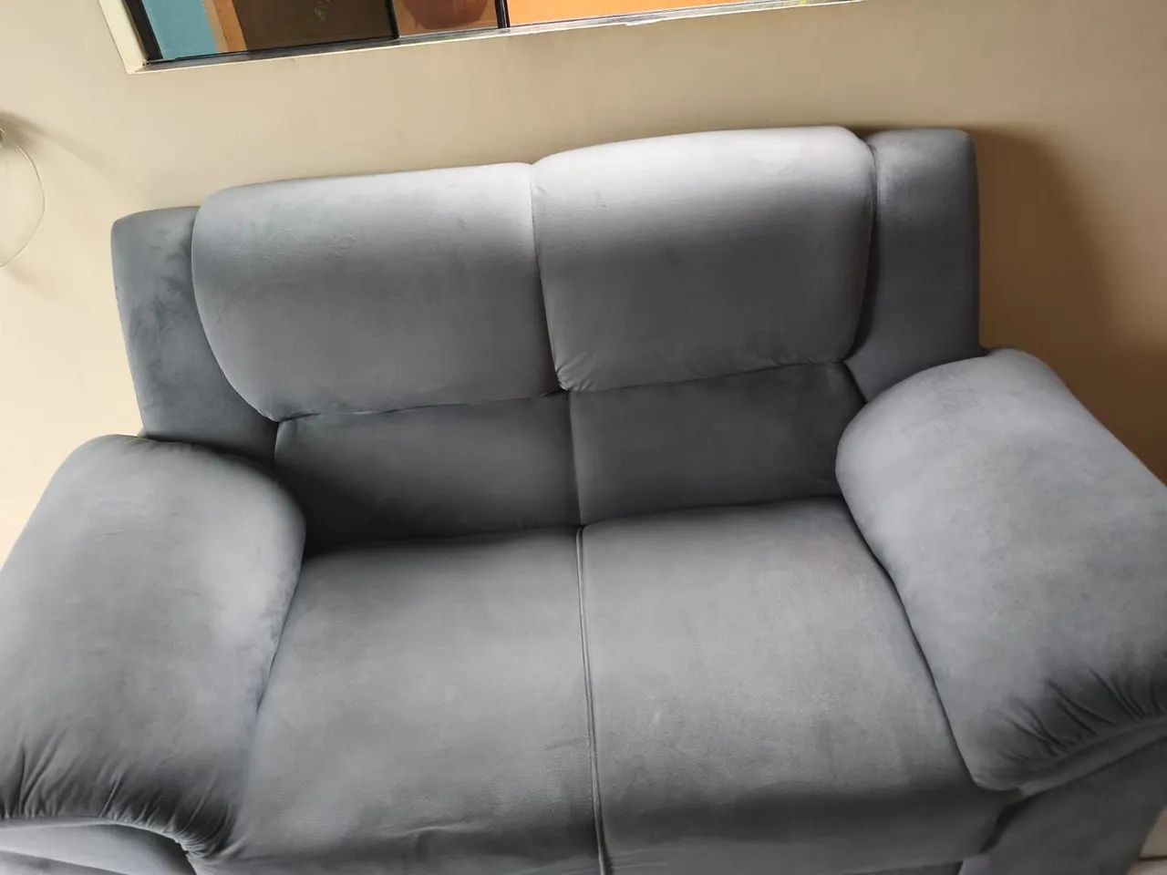 SOFA SEMI NOVO 3 E 2 LUGARES. CHAMA - Foto 2