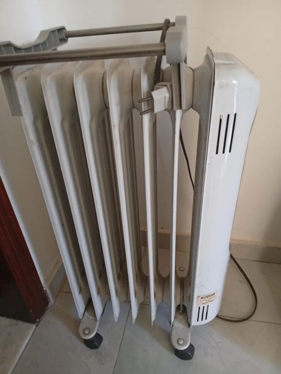 AQUECEDR A ÓLEO MALORY 127V - Foto 3
