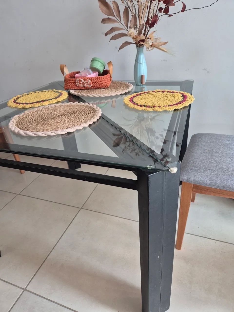 Mesa com tampo de vidro - Foto 3