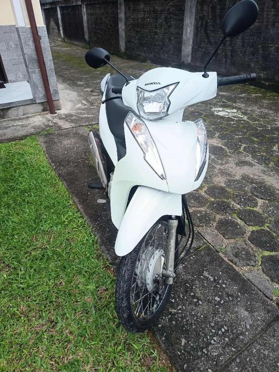 Honda biz com partida  - Foto 5