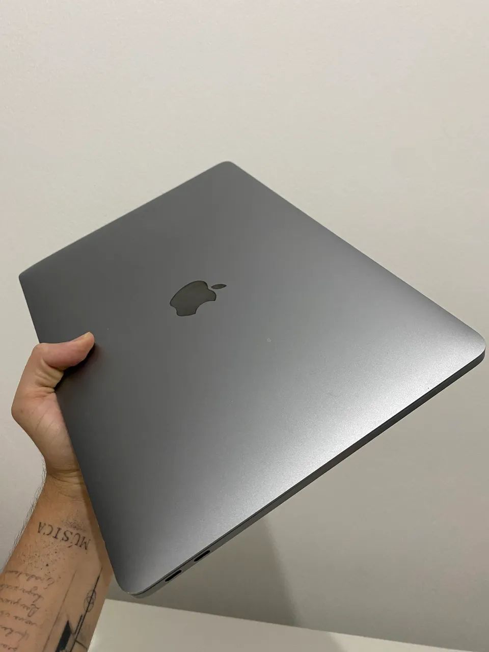 Macbook Pro 13-inch 2017 Intel Core i5 Dual-core 8GB Ram 128GB SSD