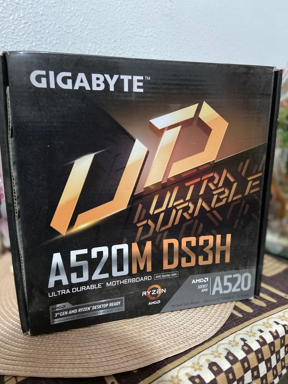 ? Placa-mãe Gigabyte A520M DS3H AM4 NOVA