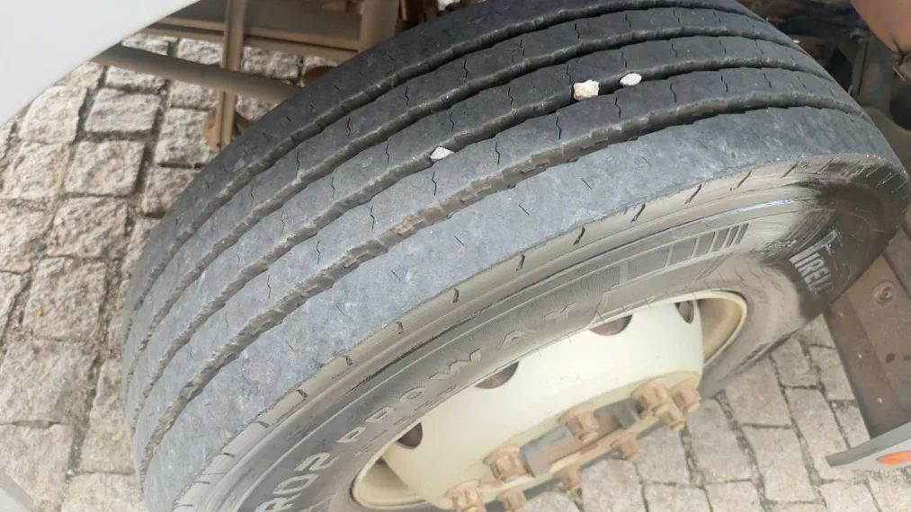Mercedes-Benz Axor 2544 6x2. - Foto 14