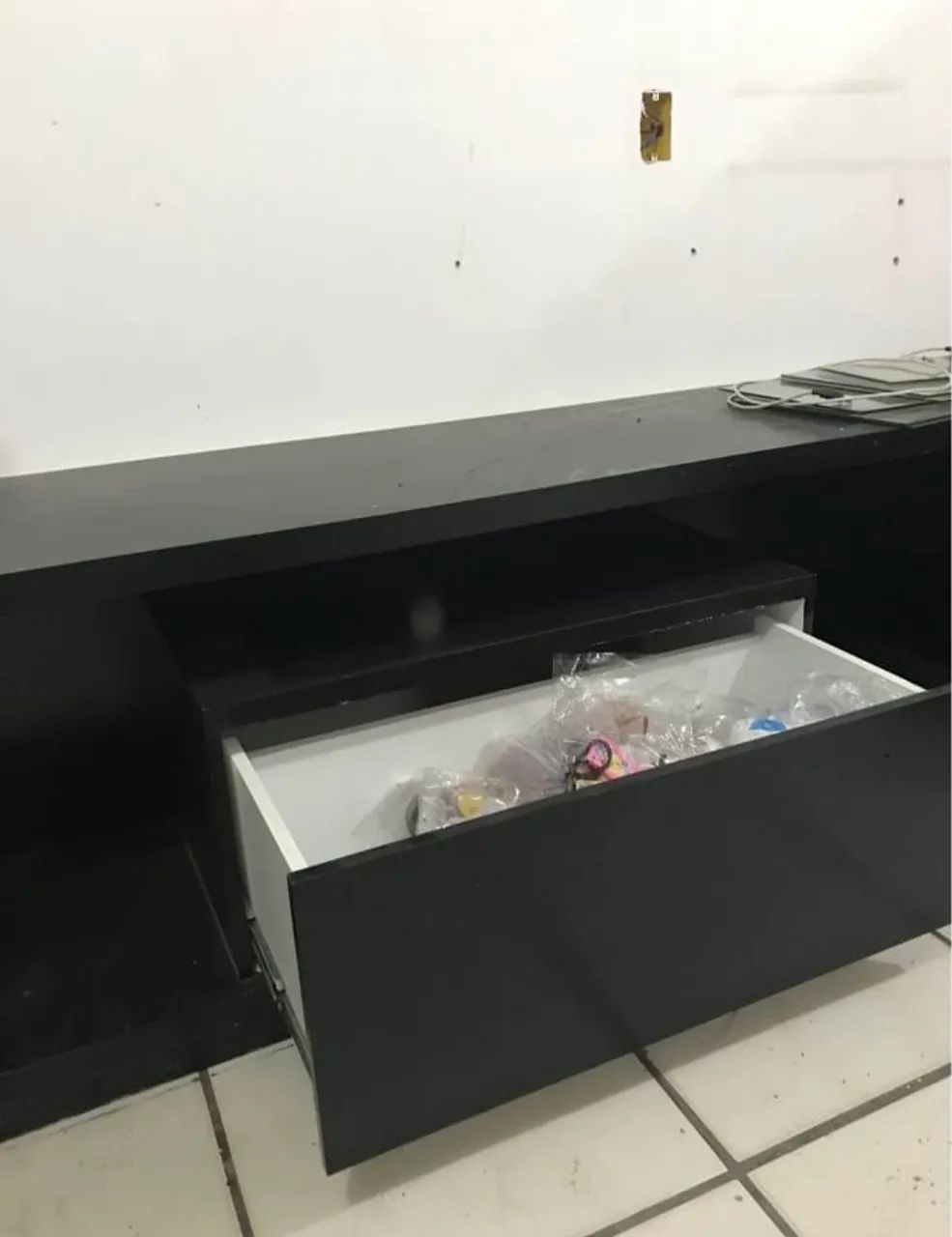 Balcão com gaveta