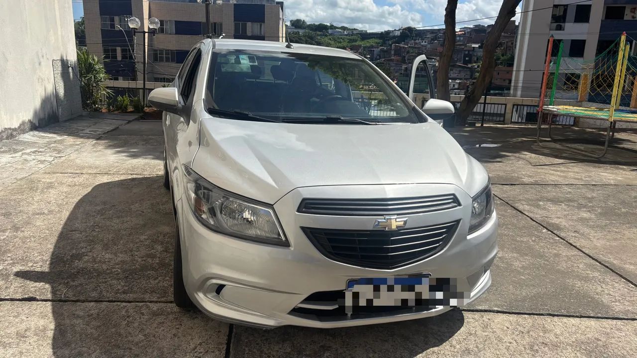Chevrolet Onix ONIX HATCH Joy 1.0 8V Flex 5p Mec. 2019