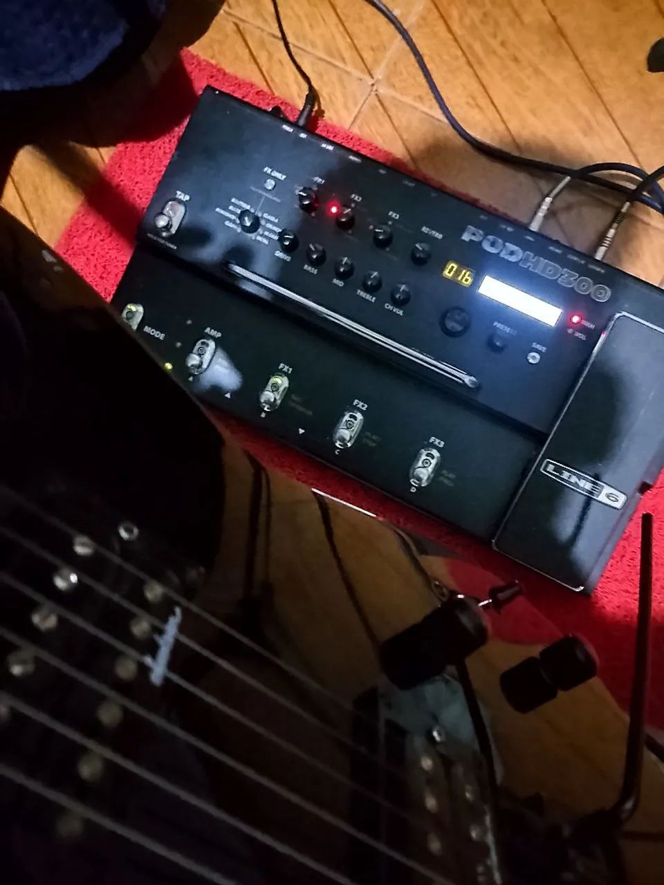 Pedaleira line6 pode HD300