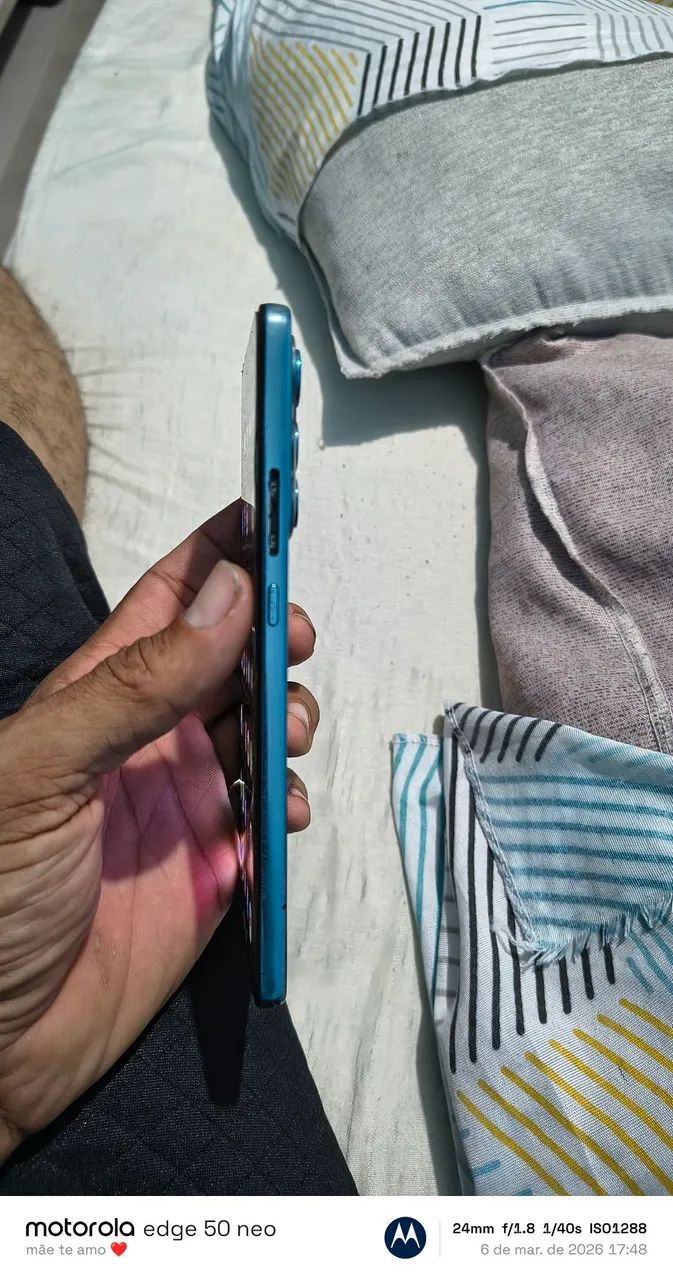 Vendo Celular moto edger 30 pfv ler a descrição  - Foto 5