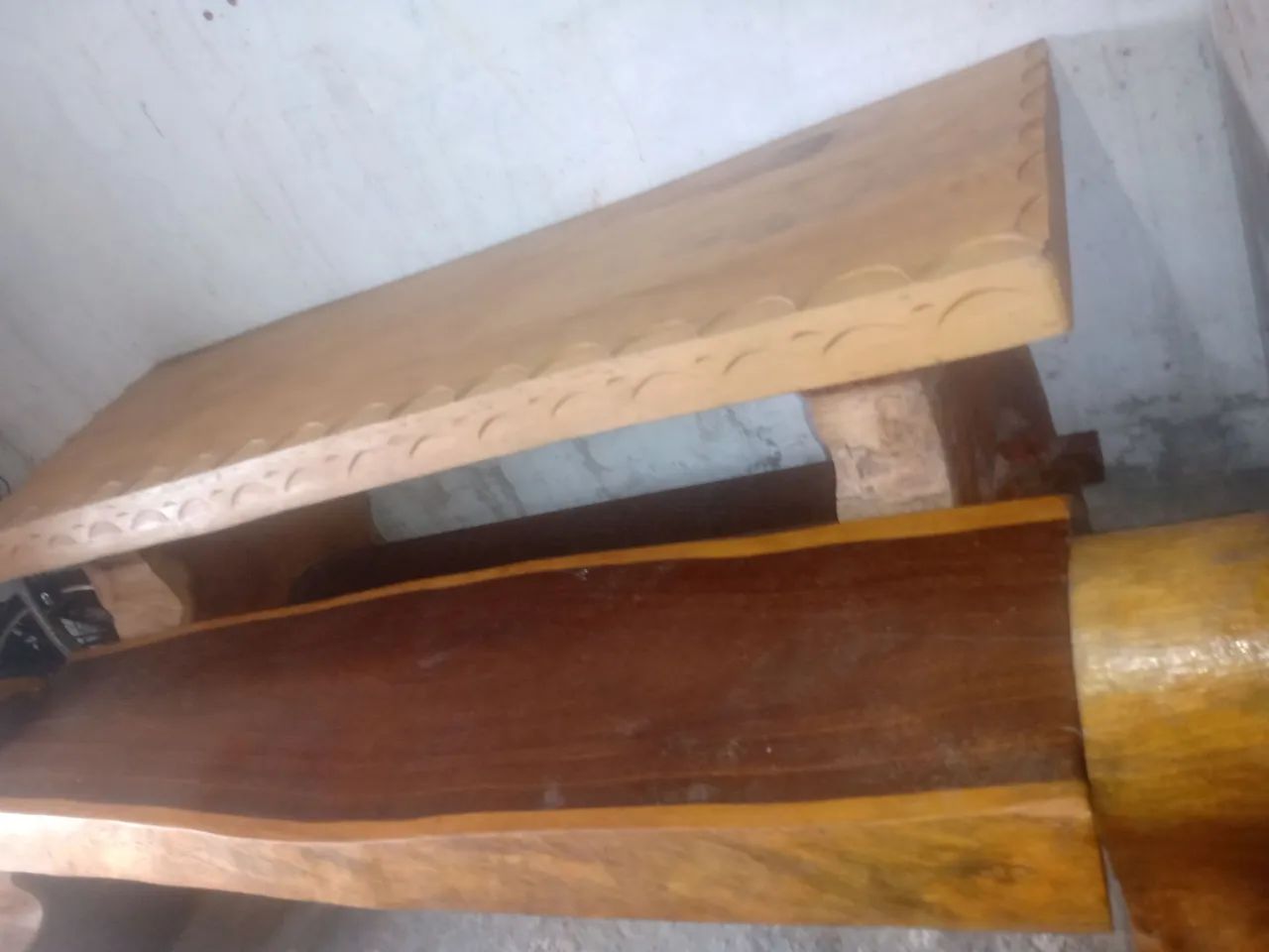 Mesa e banco de madeira rústica. - Foto 4