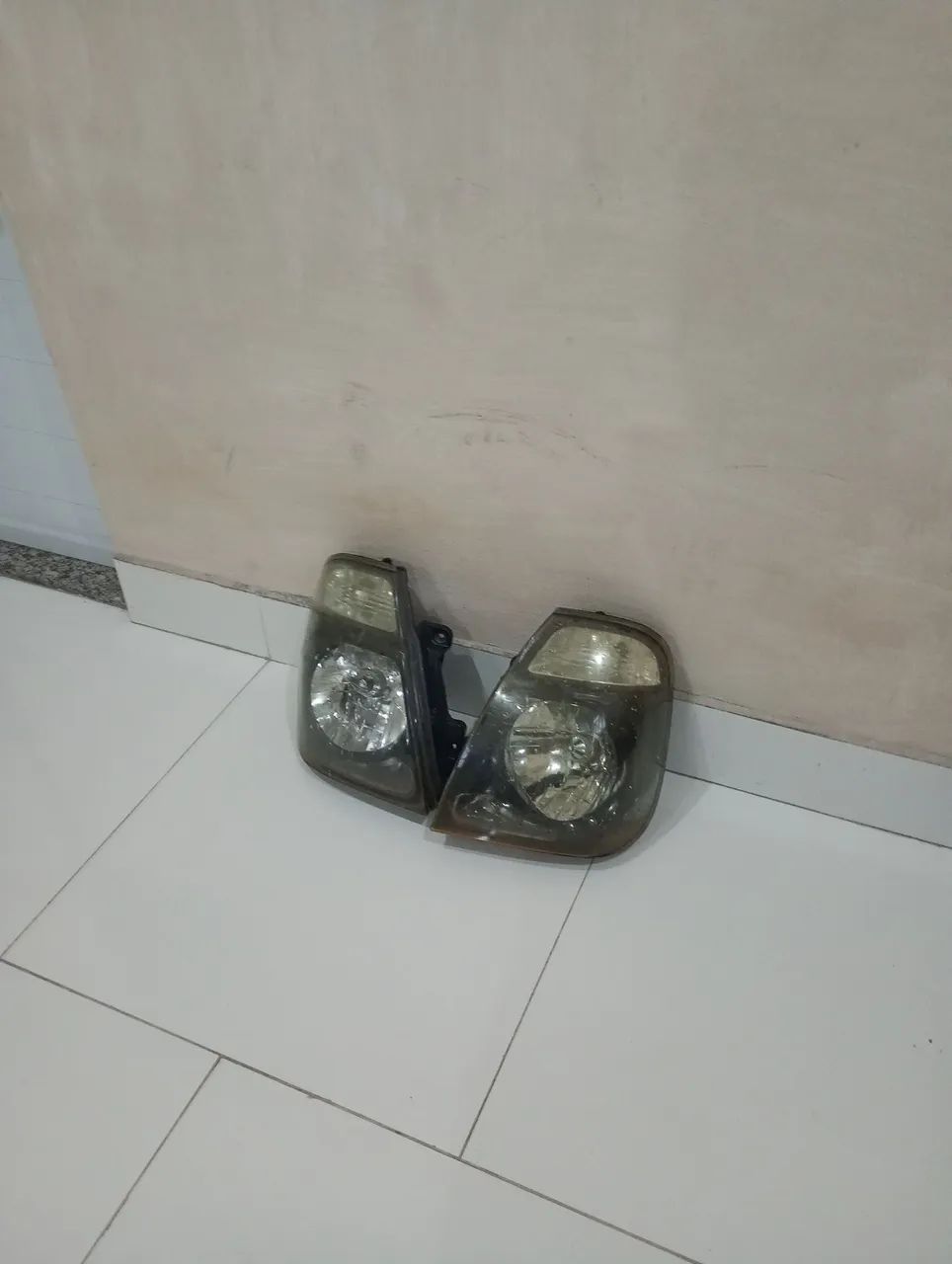 Farol de Kia Bongo