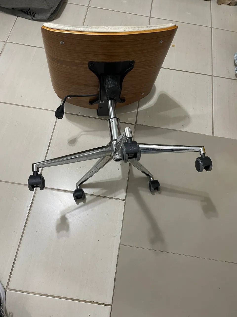 Cadeira escritório  - Foto 4