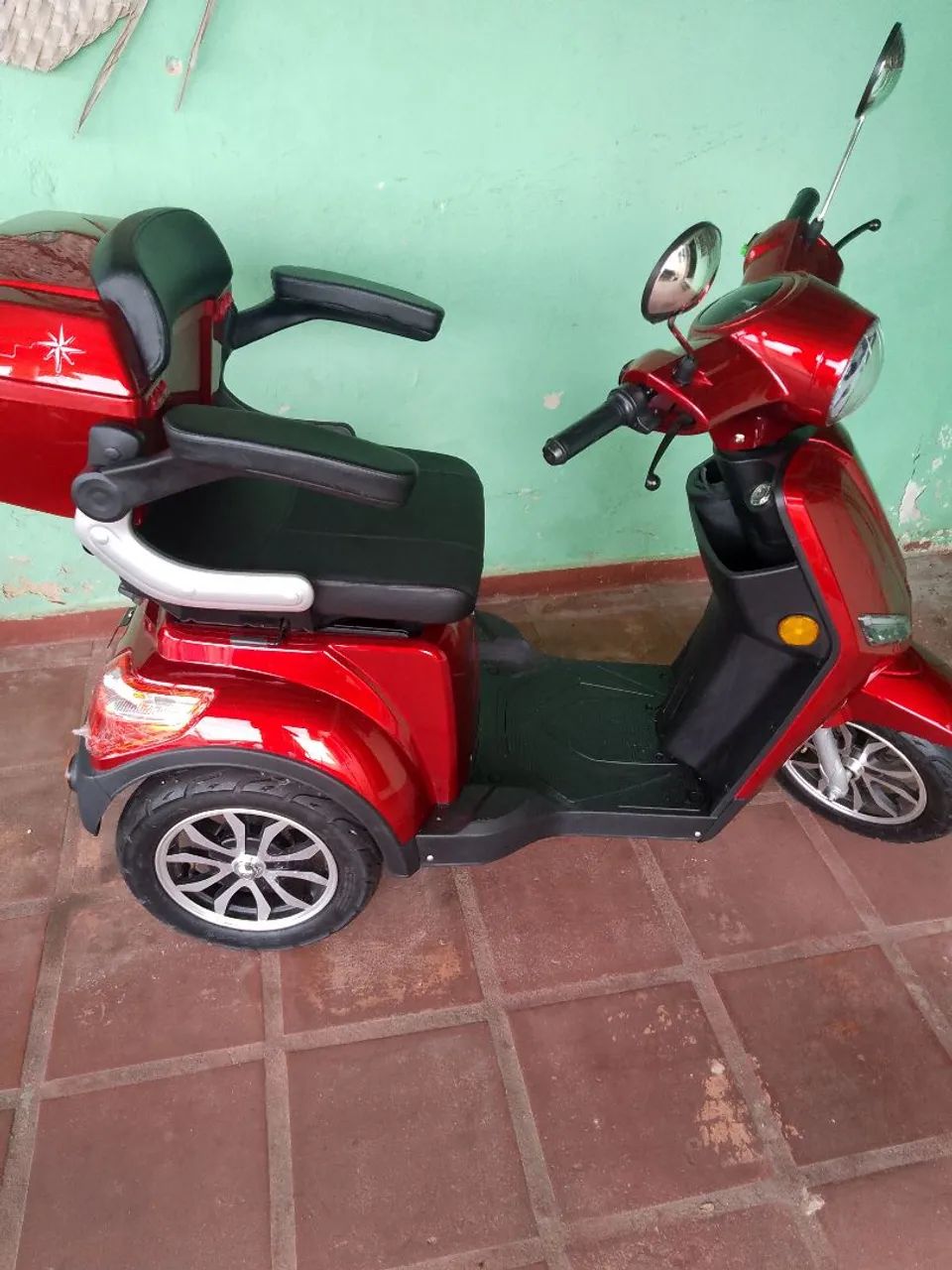 Triciclo elétrico 