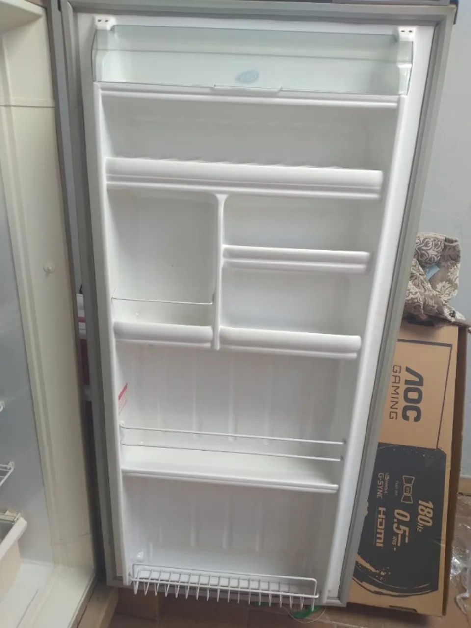 Geladeira Electrolux R 280 - Marrom conservada - Foto 2