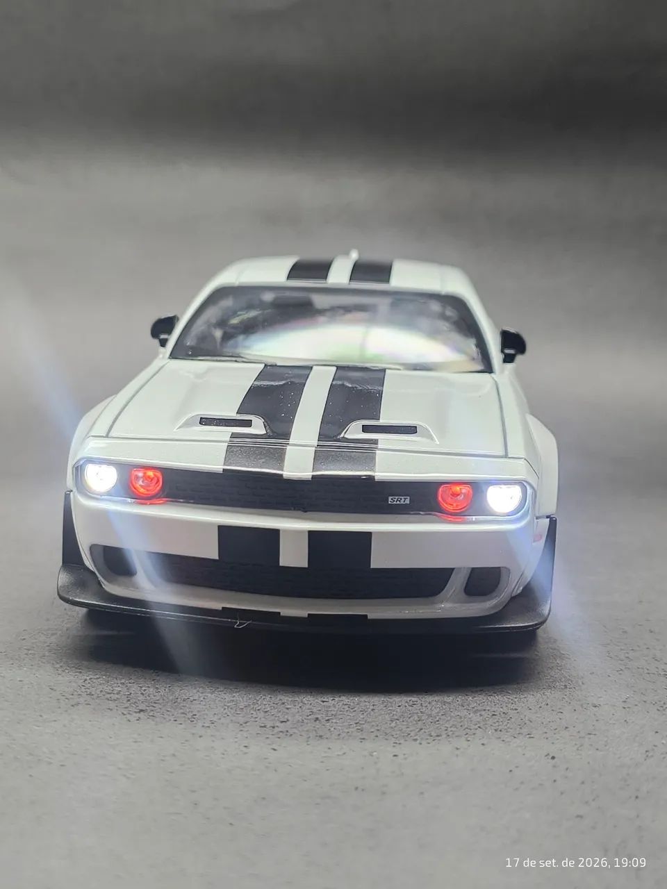 Dodge Charlenger SRT Heccallt - escala 1/24 